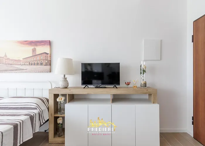 Apartamento Vicino Aeroporto E Wifi Bolonha