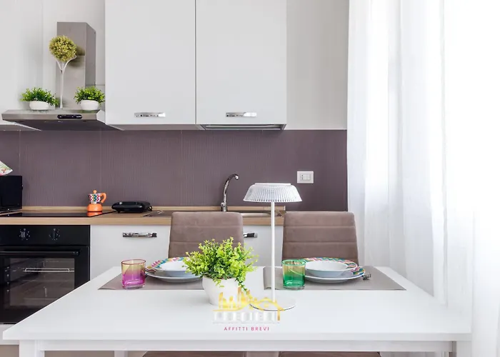 Vicino Aeroporto E Wifi דירה בולוניה