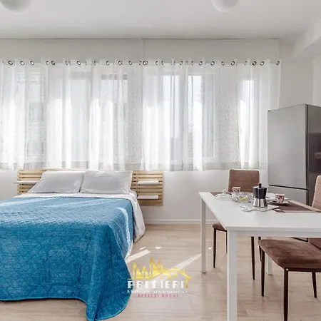 Vicino Aeroporto E Wifi Apartmán *